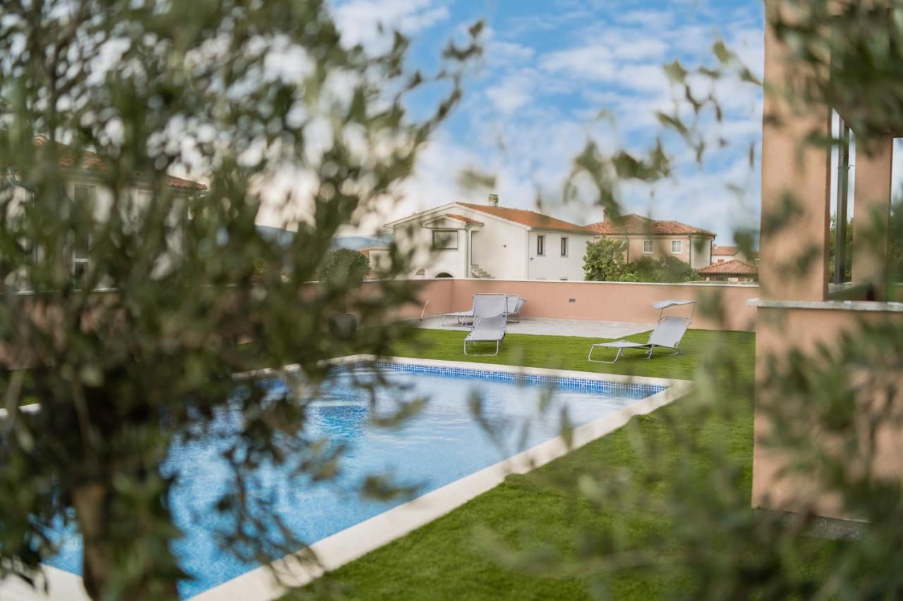 Linardići Apartmani Villa Ruby מראה חיצוני תמונה