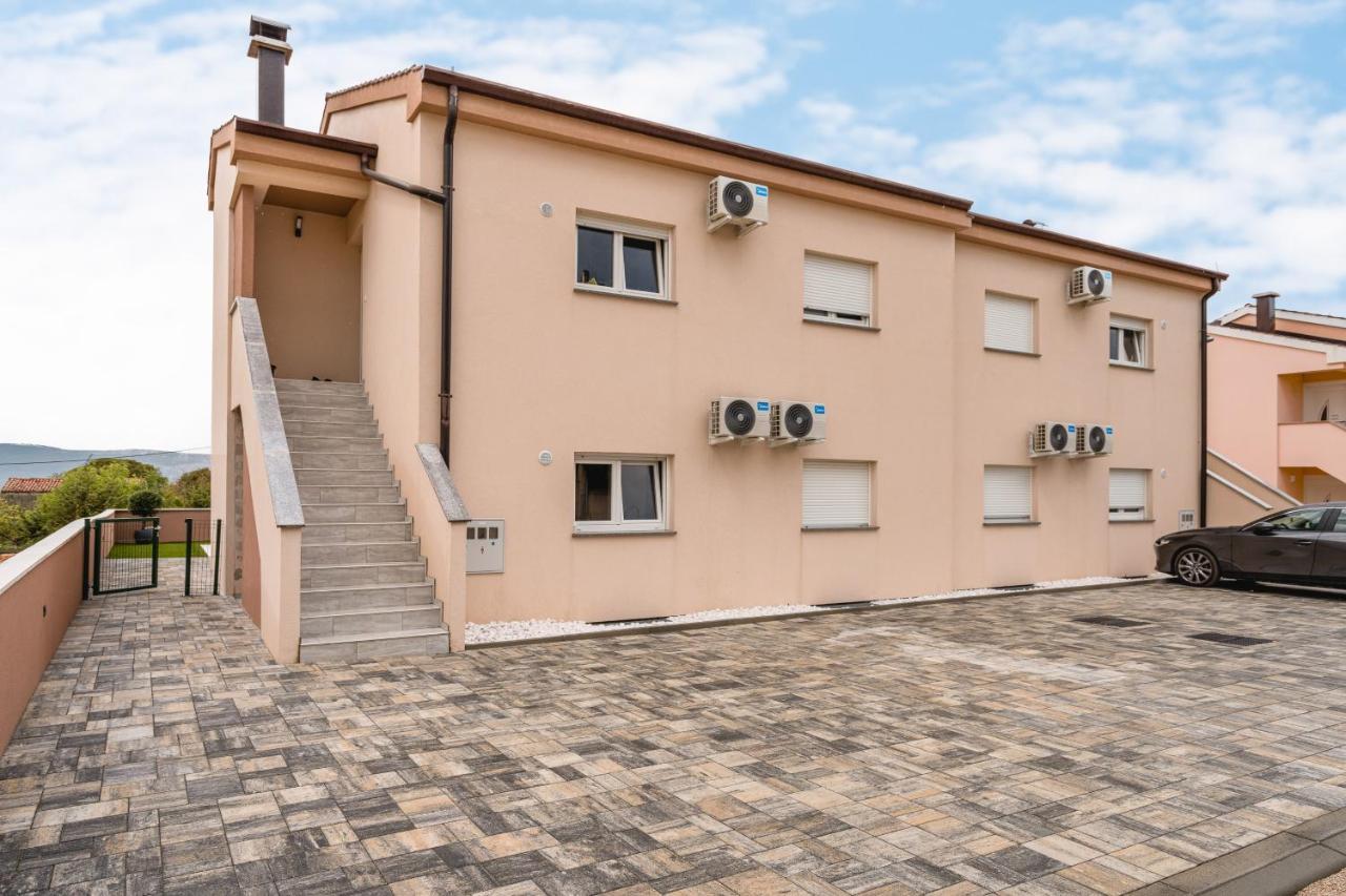 Linardići Apartmani Villa Ruby מראה חיצוני תמונה