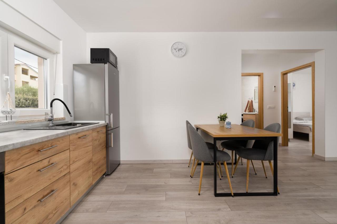 Linardići Apartmani Villa Ruby מראה חיצוני תמונה
