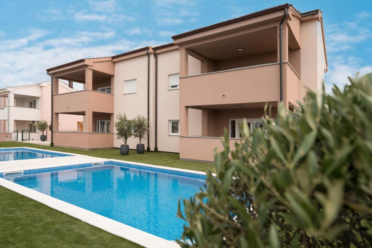 Linardići Apartmani Villa Ruby מראה חיצוני תמונה