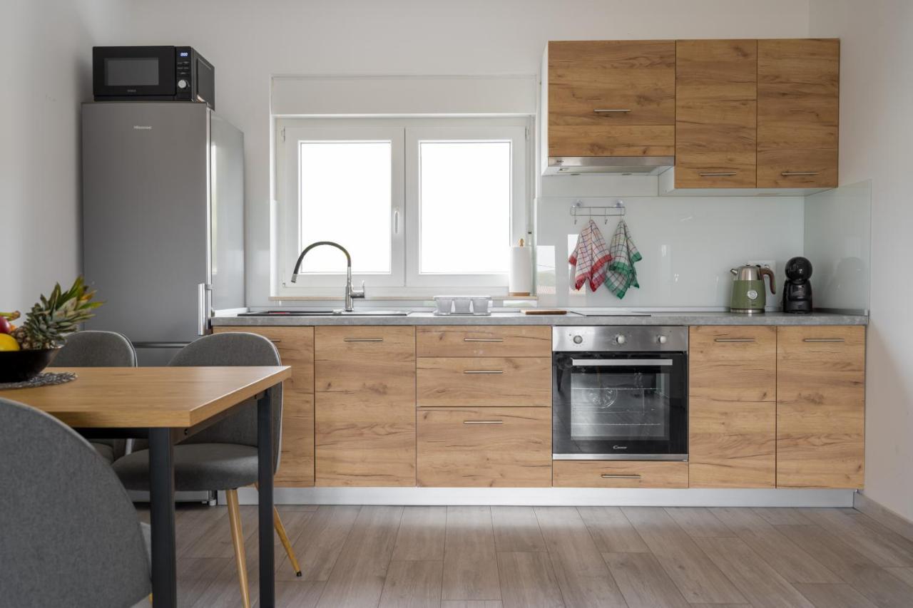 Linardići Apartmani Villa Ruby מראה חיצוני תמונה