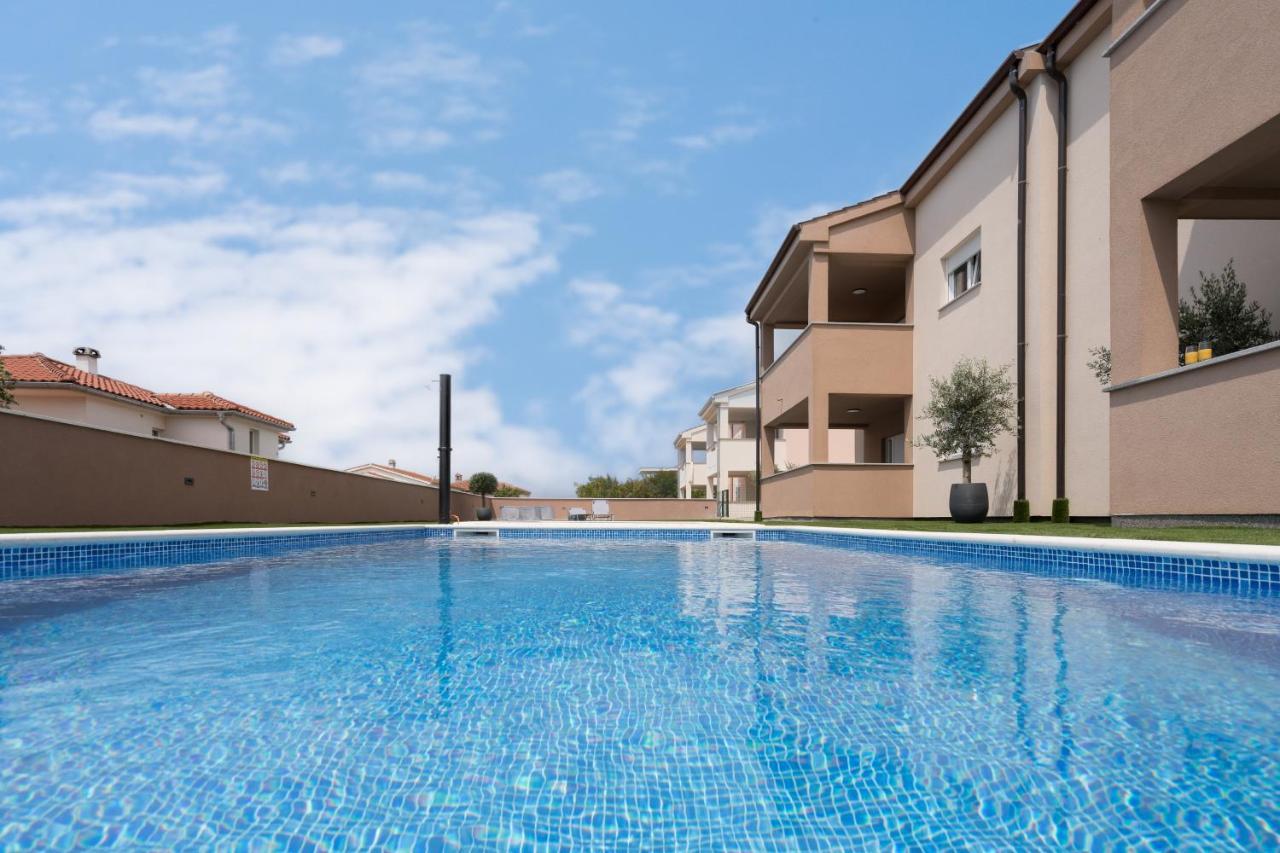 Linardići Apartmani Villa Ruby מראה חיצוני תמונה